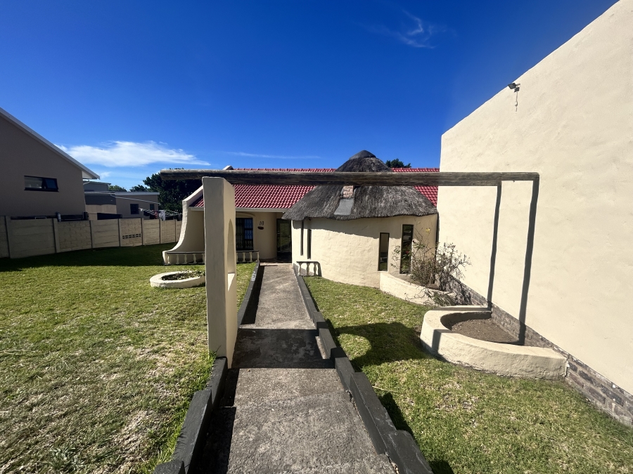 3 Bedroom Property for Sale in Amalinda Eastern Cape